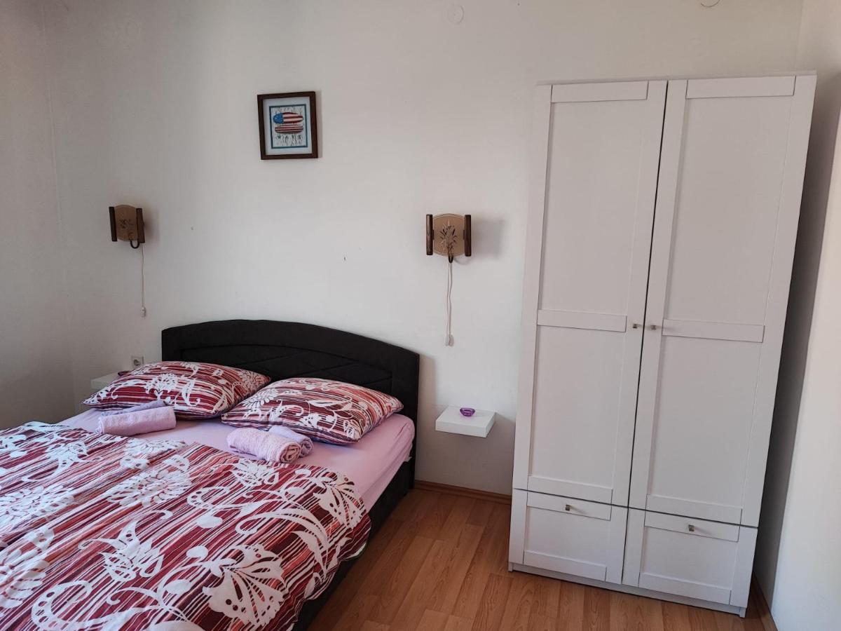 Apartment Ana Malinska Island Krk Vantacici