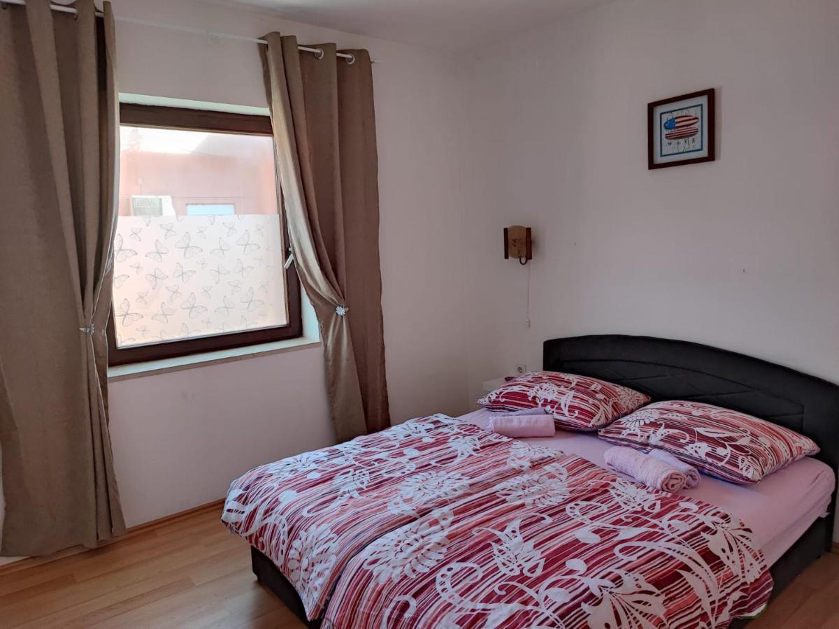Apartment Ana Malinska Island Krk Vantacici